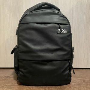 The Ridge Commuter Backpack - weatherproof, black